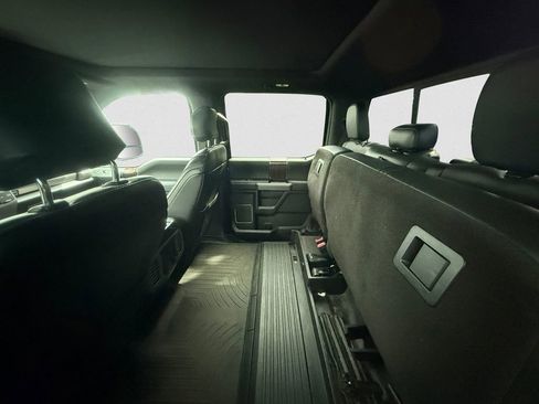 Used 2017 Ford F350 Platinum w/ Platinum Ultimate Package image 8