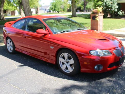 Used 2006 Pontiac GTO image 32