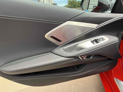 Used 2025 Chevrolet Corvette Stingray Preferred Cpe w/ Battery Protection Package RWD image 33
