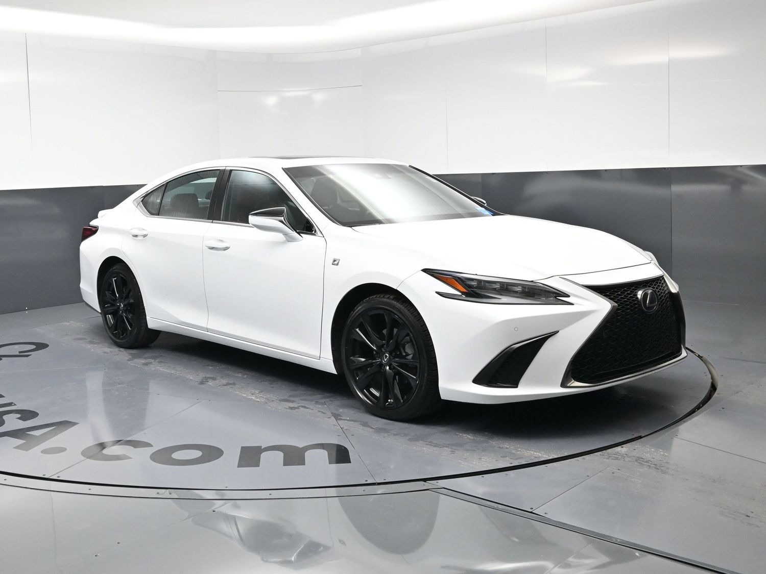 Used 2023 Lexus ES 350 F Sport w/ Accessory Package (Z2) FWD image 2