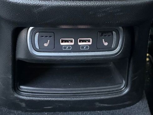 Used 2023 Alfa Romeo Stelvio Sprint image 16