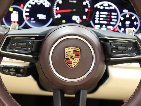 Used 2022 Porsche Panamera image 26