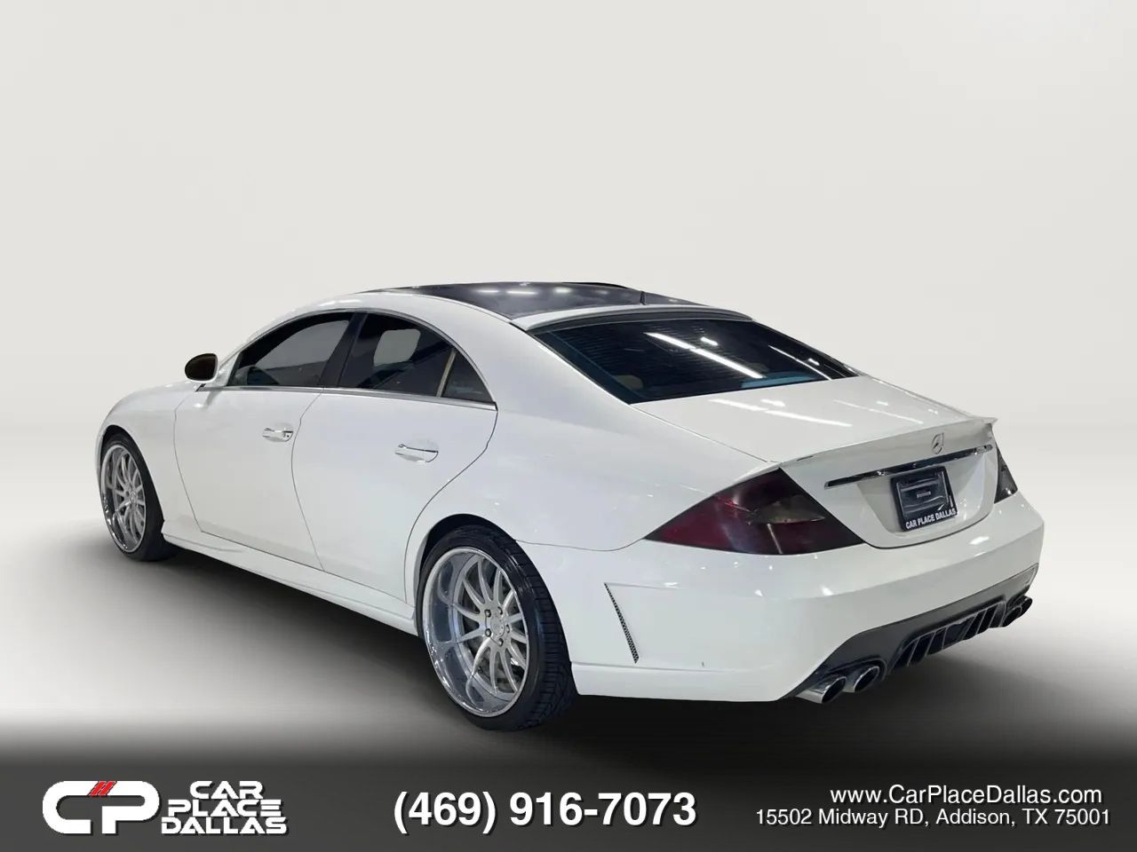 Used 2006 Mercedes-Benz CLS 500 w/ Entertainment Pkg image 9