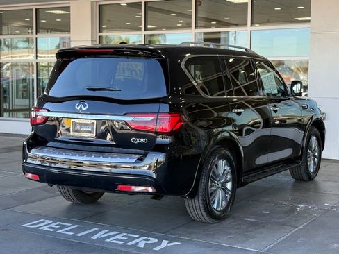 Used 2022 INFINITI QX80 Luxe RWD image 12