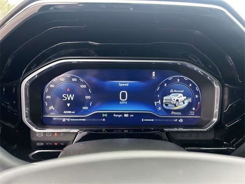 Used 2024 Chevrolet Silverado 2500 High Country w/ High Country Premium Package image 23