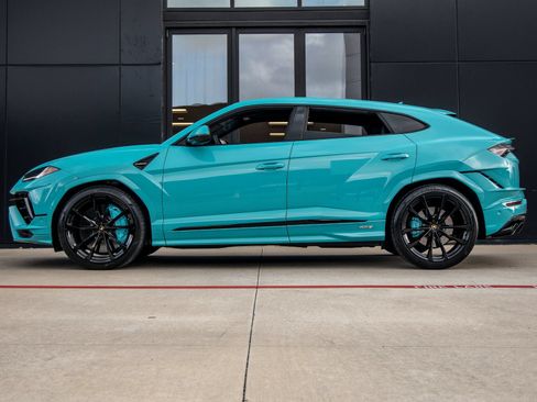 Used 2024 Lamborghini Urus S AWD/4WD image 9