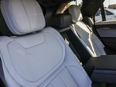 New 2026 Land Rover Range Rover Sport Dynamic SE AWD/4WD image 20