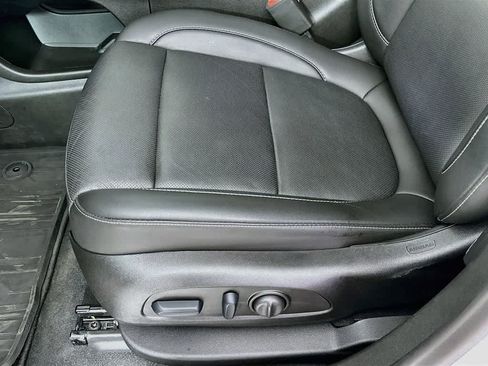 Used 2023 GMC Acadia SLT w/ Elevation Edition AWD/4WD image 30