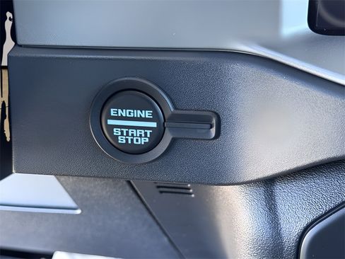 New 2025 Ford Bronco Outer Banks image 19