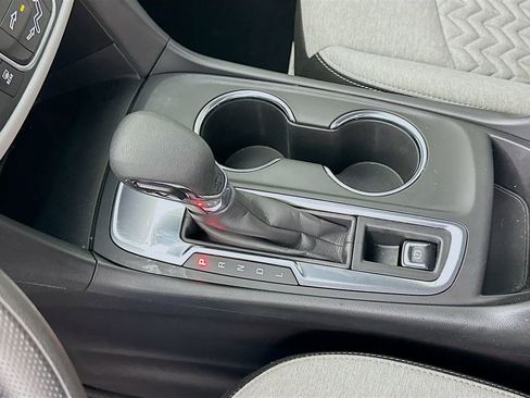 Used 2024 Chevrolet Equinox LS image 16