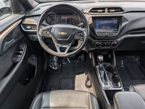 Used 2021 Chevrolet TrailBlazer ACTIV w/ Sun and Liftgate Package FWD image 19