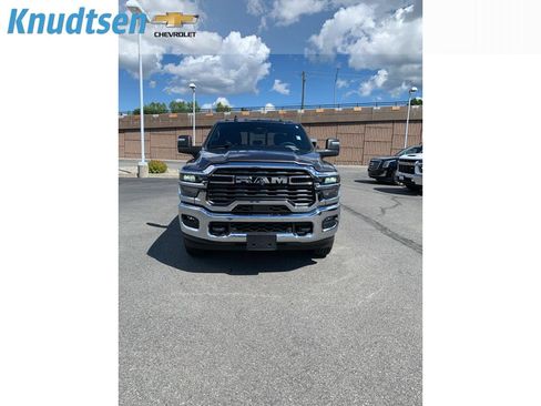 Used 2025 RAM 2500 Tradesman AWD/4WD image 2