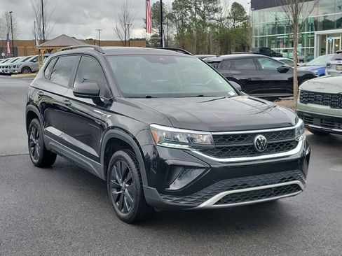 Used 2023 Volkswagen Taos S image 3