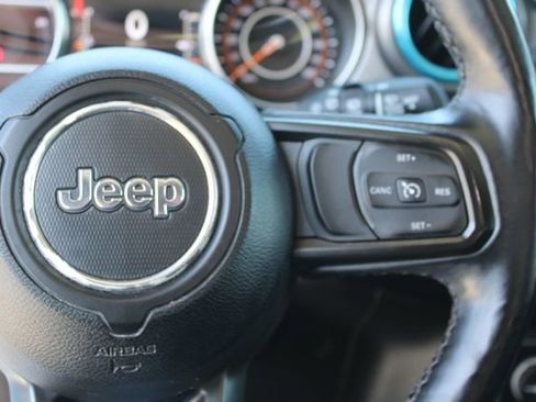 Used 2022 Jeep Wrangler Unlimited Sport AWD/4WD image 17