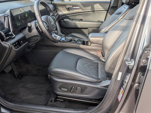 Used 2023 Kia Sportage X-Line image 11