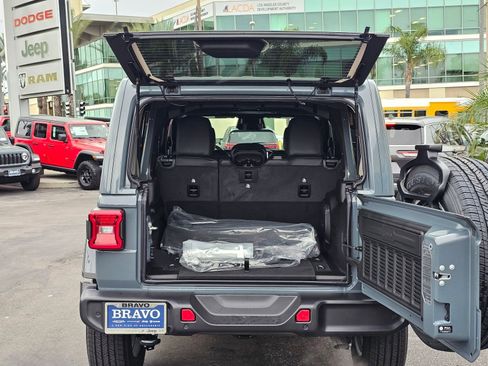 New 2026 Jeep Wrangler Sahara image 7