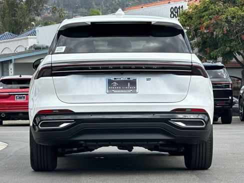 New 2026 Lincoln Nautilus Premier w/ Equipment Group 102A AWD/4WD image 4