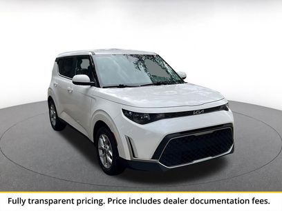 Used 2025 Kia Soul LX w/ LX Technology Package