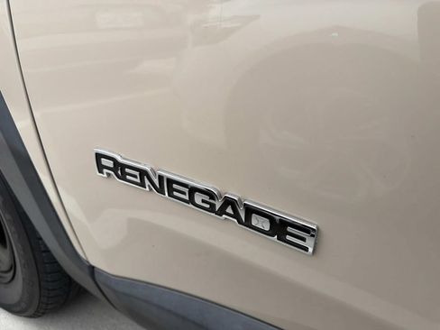 Used 2016 Jeep Renegade Sport w/ Power & Air Group FWD image 21