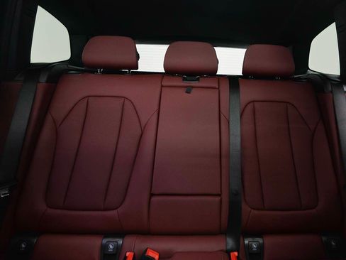 Used 2024 BMW X3 sDrive30i w/ Convenience Package RWD image 9