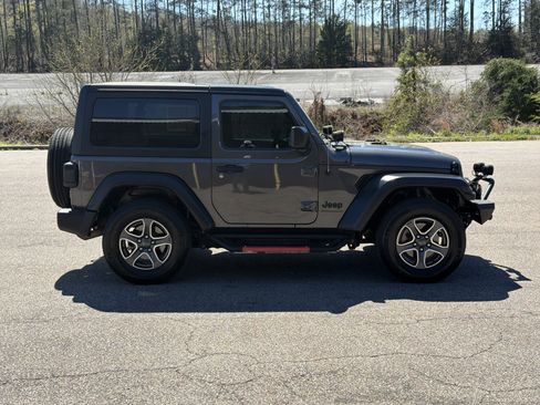 Used 2023 Jeep Wrangler Sport S image 2