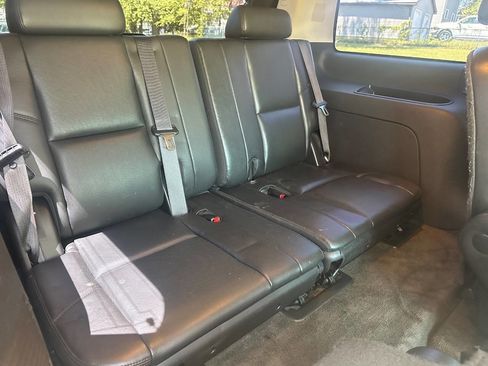 Used 2009 Cadillac Escalade AWD image 14