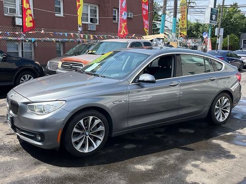 Used 2017 BMW 535i Gran Turismo xDrive AWD/4WD image 3