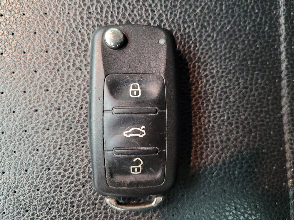 Used 2016 Volkswagen Jetta SEL w/ Lighting Package FWD image 32