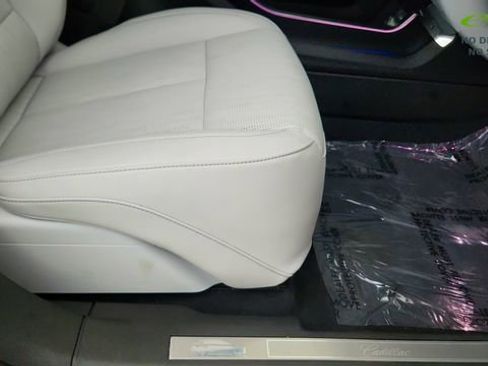 Used 2025 Cadillac Lyriq Luxury w/ LPO, Floor Liner Package RWD image 25