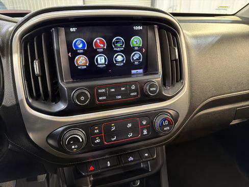 Used 2016 GMC Canyon SLE w/ SLE Convenience Package RWD image 17