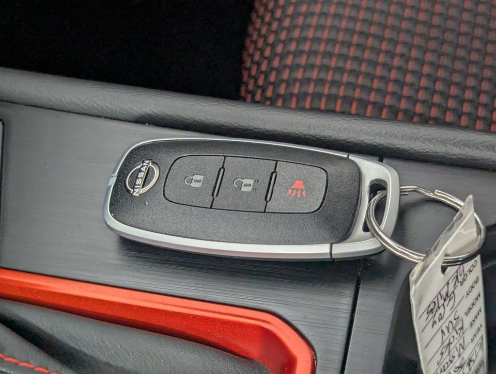 Used 2025 Nissan Kicks SR FWD image 26