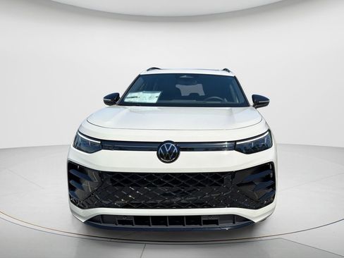 New 2026 Volkswagen Tiguan SE R-Line FWD image 8