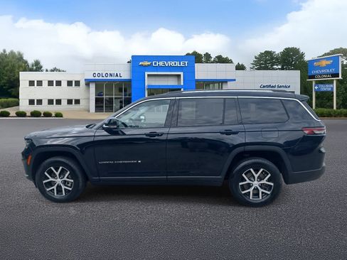 Used 2023 Jeep Grand Cherokee L Limited w/ Luxury Tech Group II AWD/4WD image 6
