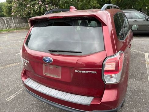 Used 2018 Subaru Forester 2.5i Premium w/ Popular Package #2A AWD/4WD image 5