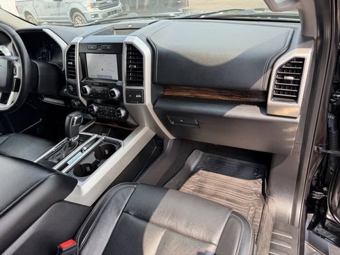 Used 2019 Ford F150 Lariat w/ Equipment Group 502A Luxury AWD/4WD image 30
