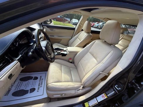 Used 2015 Lexus ES 350 w/ Luxury Package FWD image 48