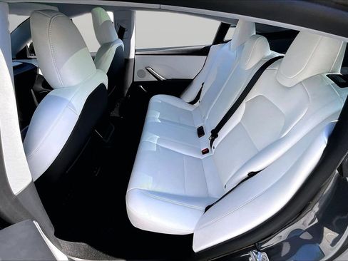Used 2025 Tesla Model 3 Long Range RWD image 23