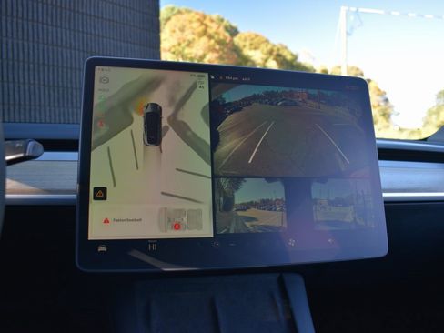 Used 2022 Tesla Model Y Performance image 18