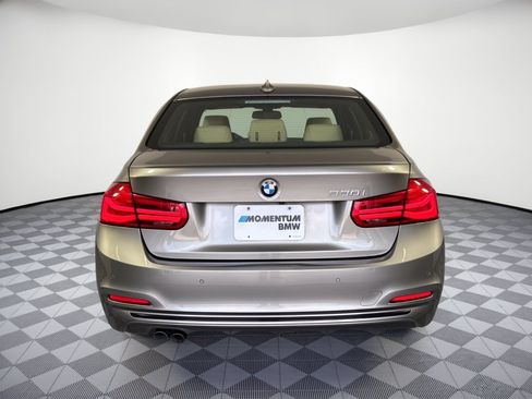 Used 2017 BMW 330i Sedan RWD image 11