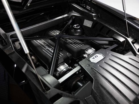 Used 2015 Lamborghini Huracan LP 610-4 image 26