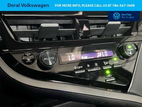 Used 2023 Toyota Camry XLE image 20