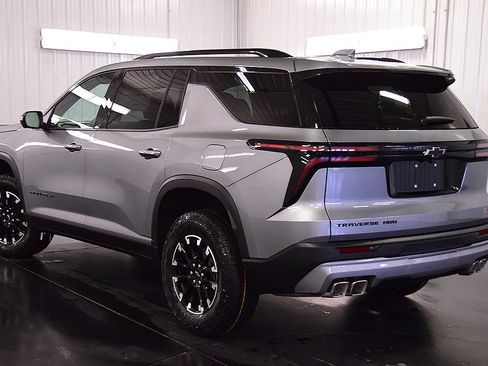 New 2026 Chevrolet Traverse Z71 w/ Driver Confidence Package image 5