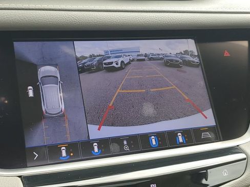 Used 2020 Cadillac XT5 Premium Luxury AWD/4WD image 16