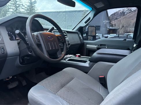 Used 2015 Ford F250 XLT w/ XLT Premium Package image 11