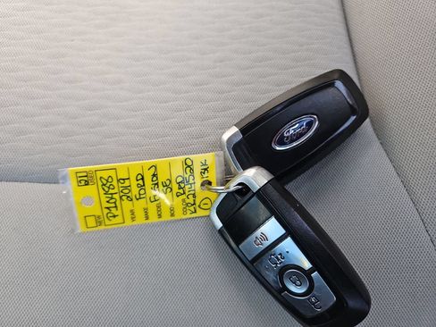 Used 2019 Ford Fusion SE w/ Equipment Group 151A FWD image 28