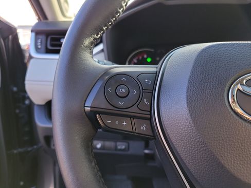 Used 2023 Toyota RAV4 XLE Premium image 23