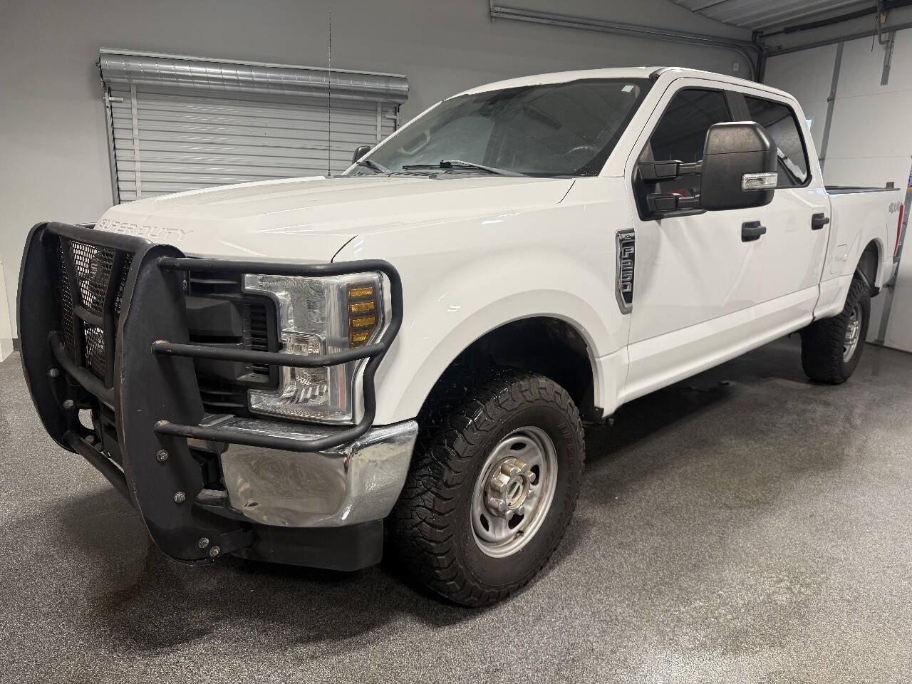 Used 2018 Ford F250 XL w/ Power Equipment Group AWD/4WD image 3