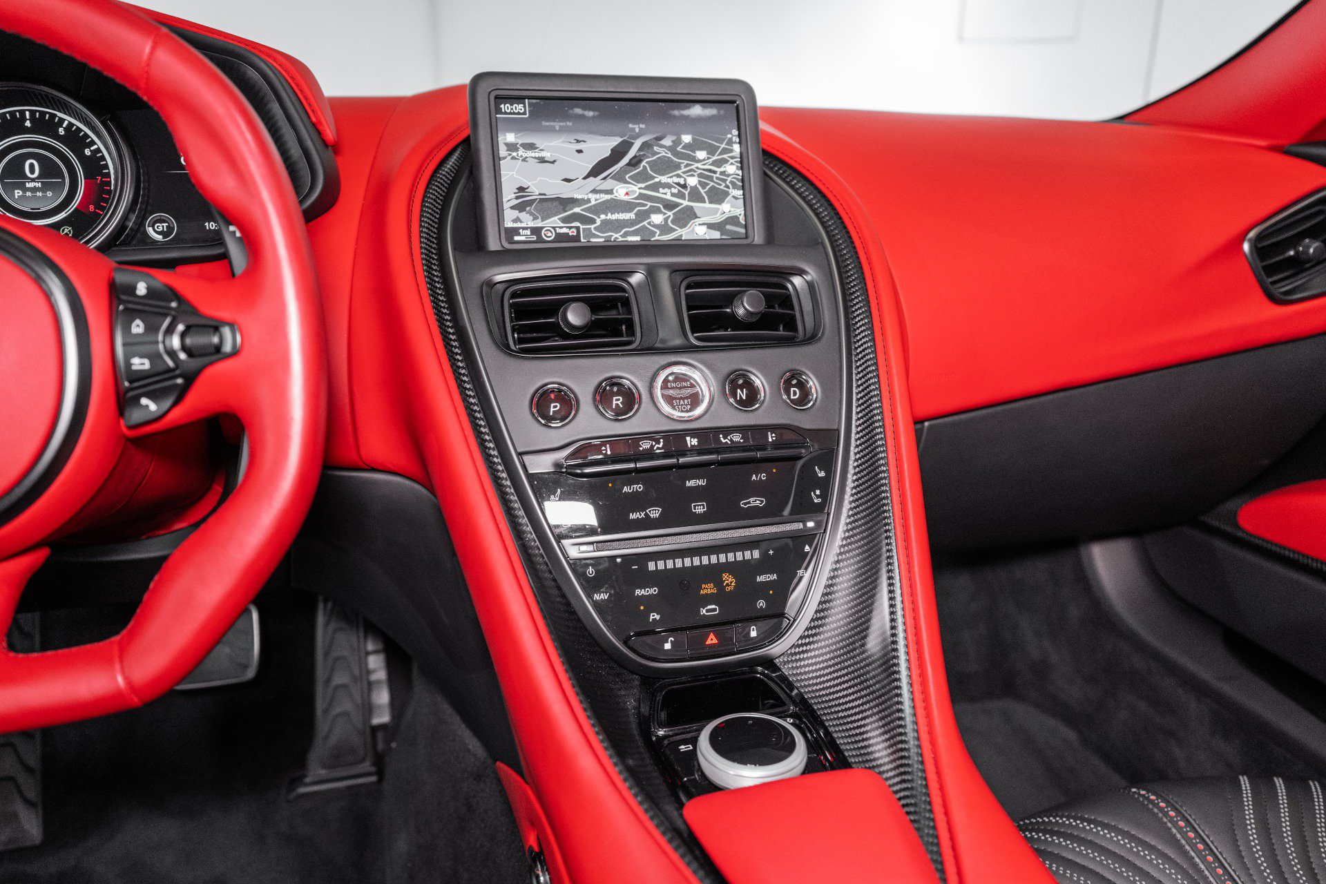 Used 2023 Aston Martin DB11 Coupe RWD image 20