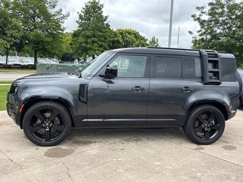 Used 2023 Land Rover Defender 110 X-Dynamic SE AWD/4WD image 10
