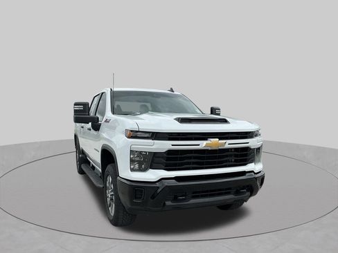 Used 2024 Chevrolet Silverado 2500 Custom w/ Custom Convenience Package AWD/4WD image 17